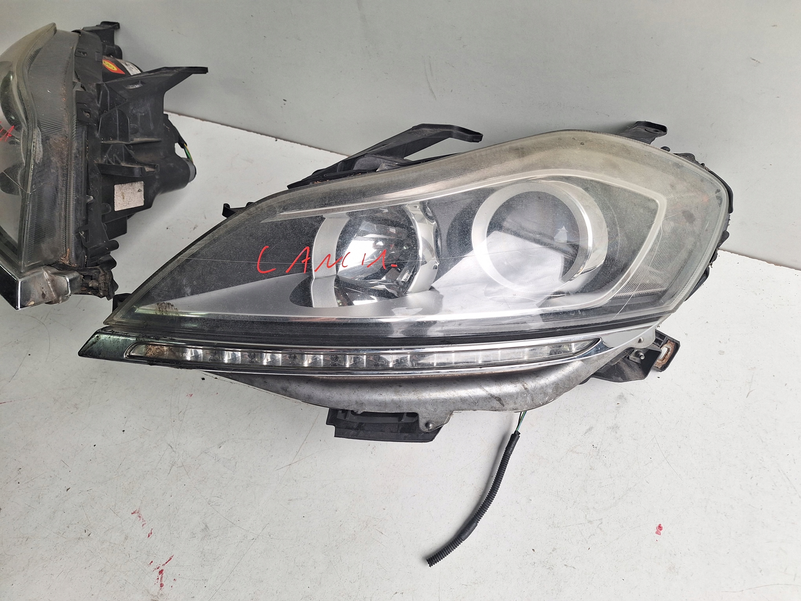 LANCIA DELTA 08-14 light left UK + LED