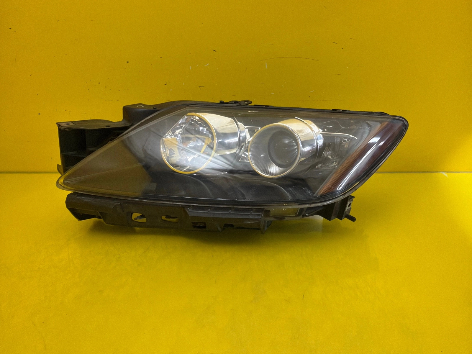 light left front Mazda CX7 CX-7 Xenon