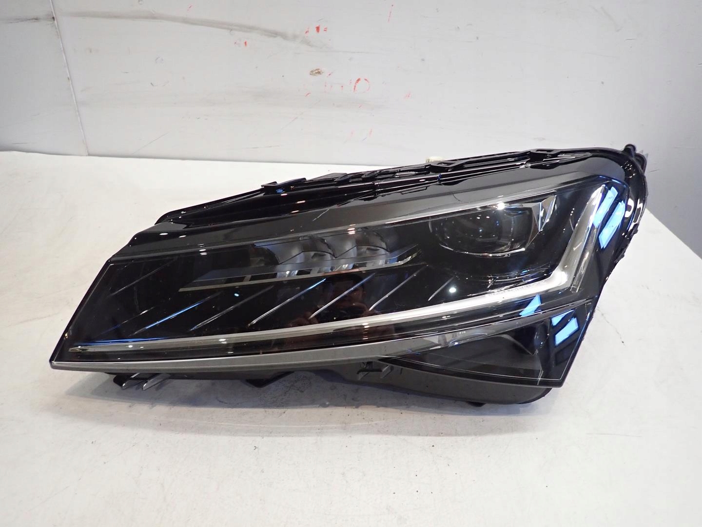 light front front left SKODA SUPERB III LIFT 2019- FULL LED 3V1941017D