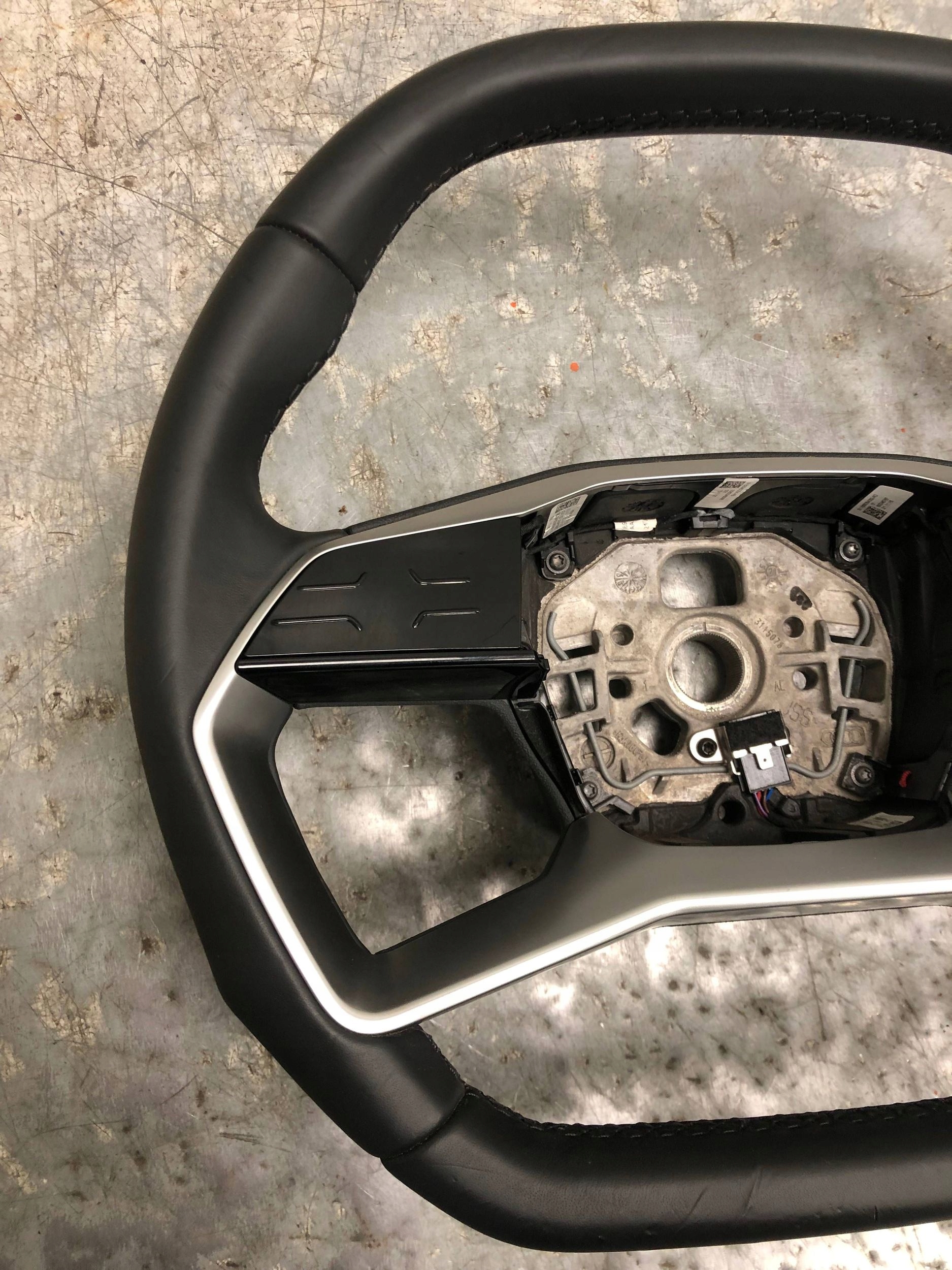 lenkrad Leder MULTIFUNKCJA DOTYKOWA AUDI Q4 E-TRON 89A419091L