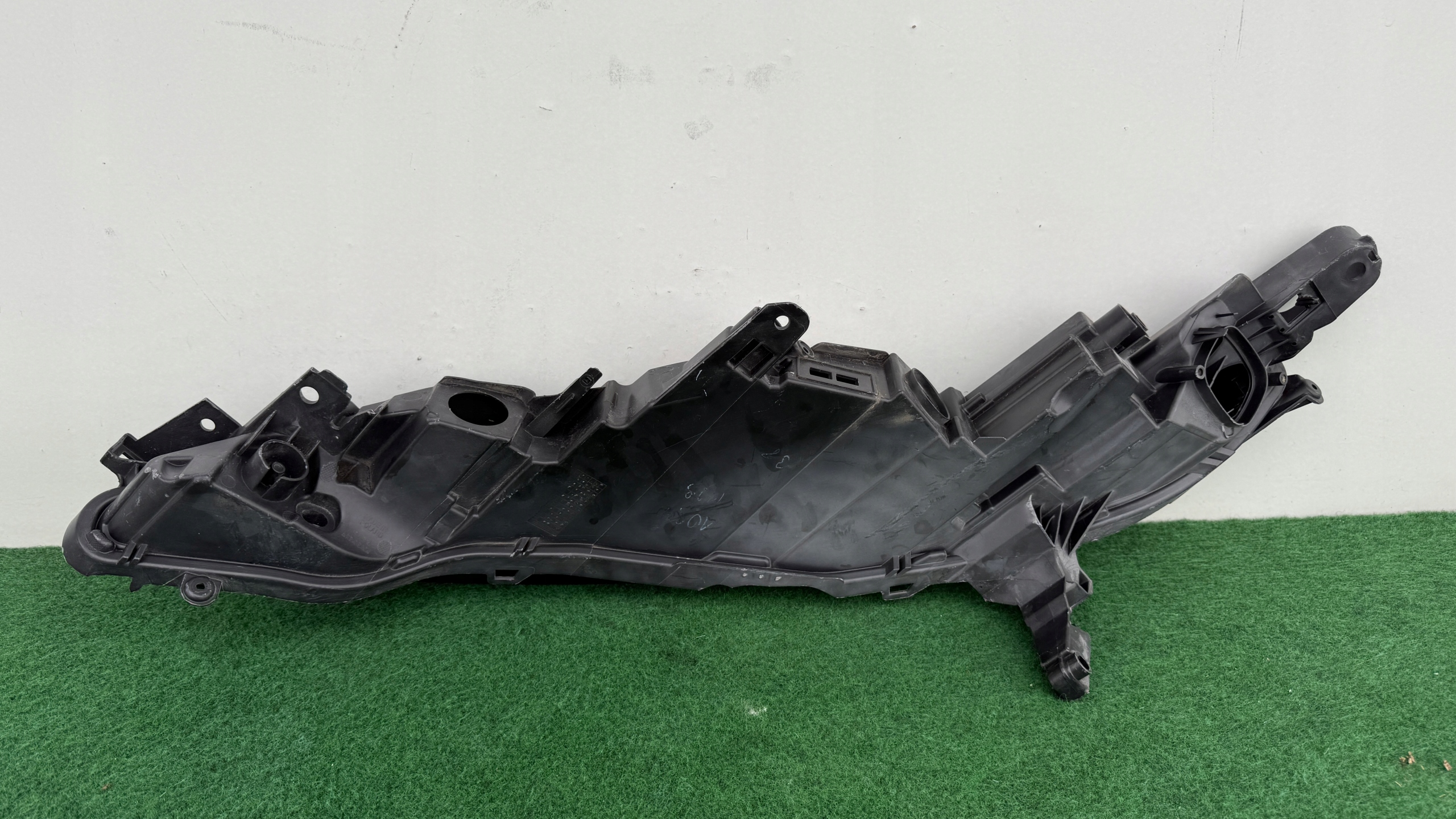 NISSAN JUKE 2 II right light front KLOSZ PUSZKA E922337 K147/20E