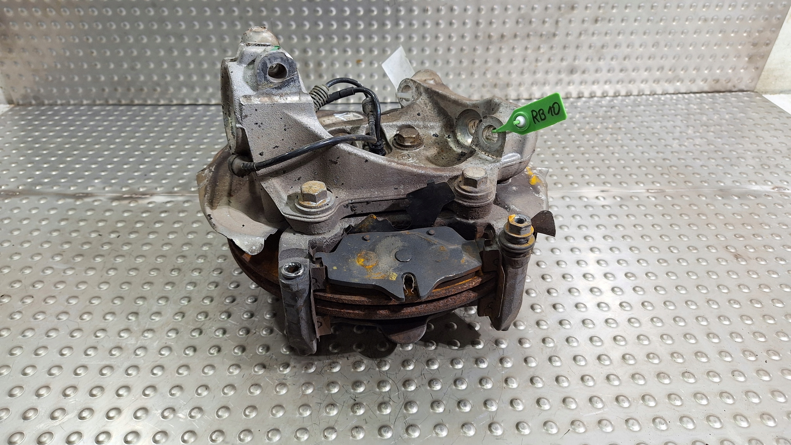Mozzo FUSELLO perno mozzo sinistra Anteriore 6764443 BMW E81 E87 E90 E91 E92 E93