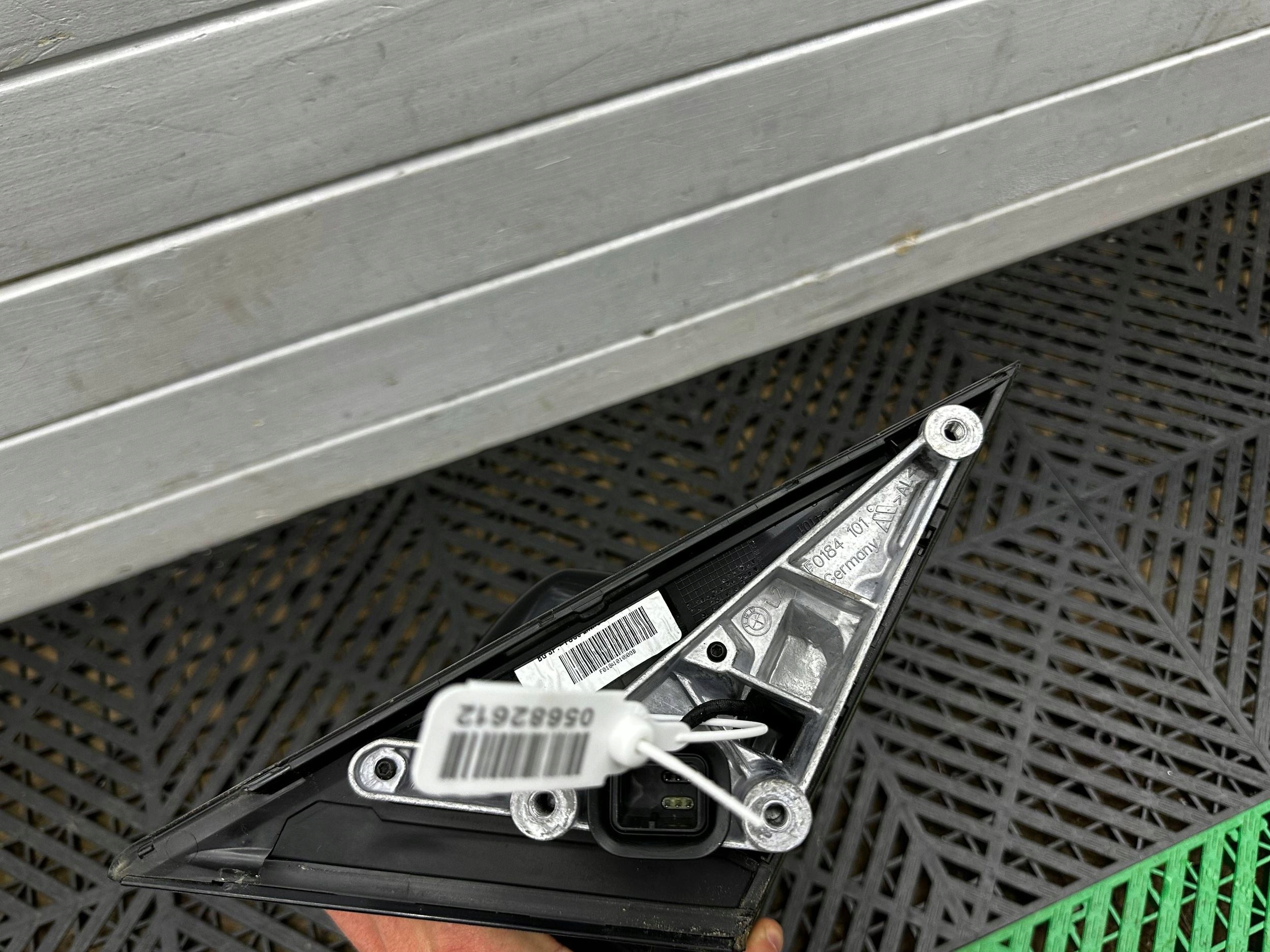 electrics mirror side front side left BMW 5 G30 G31 6 pin 475