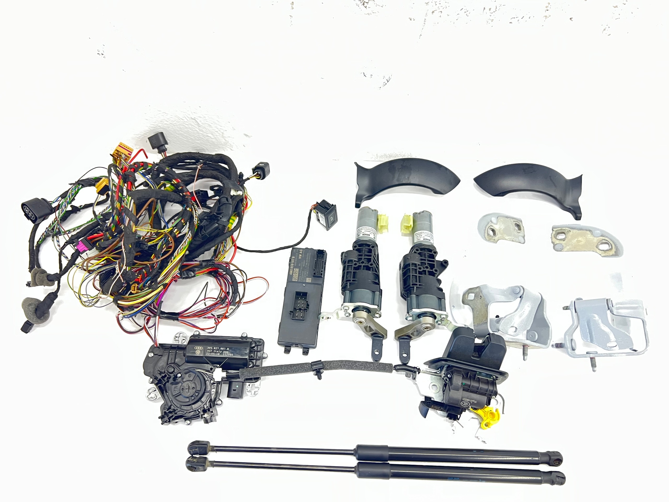 AUDI A4 8W B9 KOMBI trunk door electrical running board bundle module SILOWNIKI