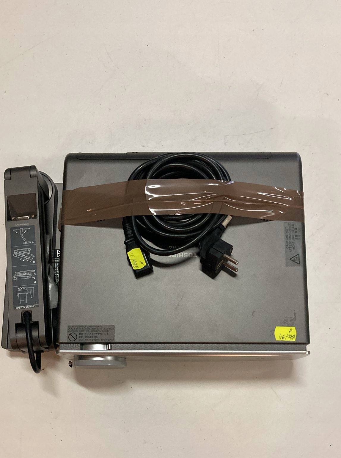 Projektor TOSHIBA TDP-T91A