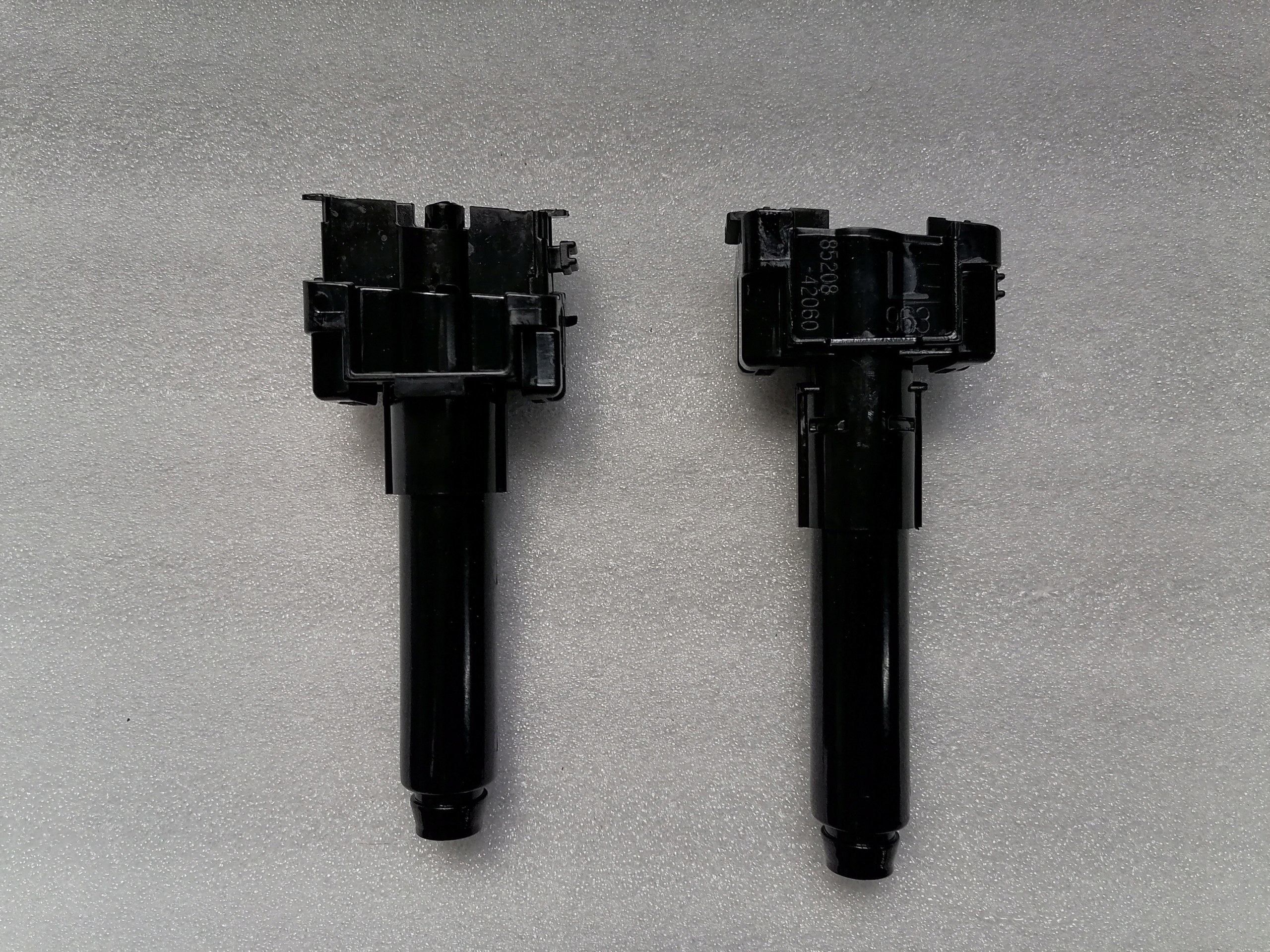 85207-42060 - Шайба лампы фары правая Rav 4 IV 15-