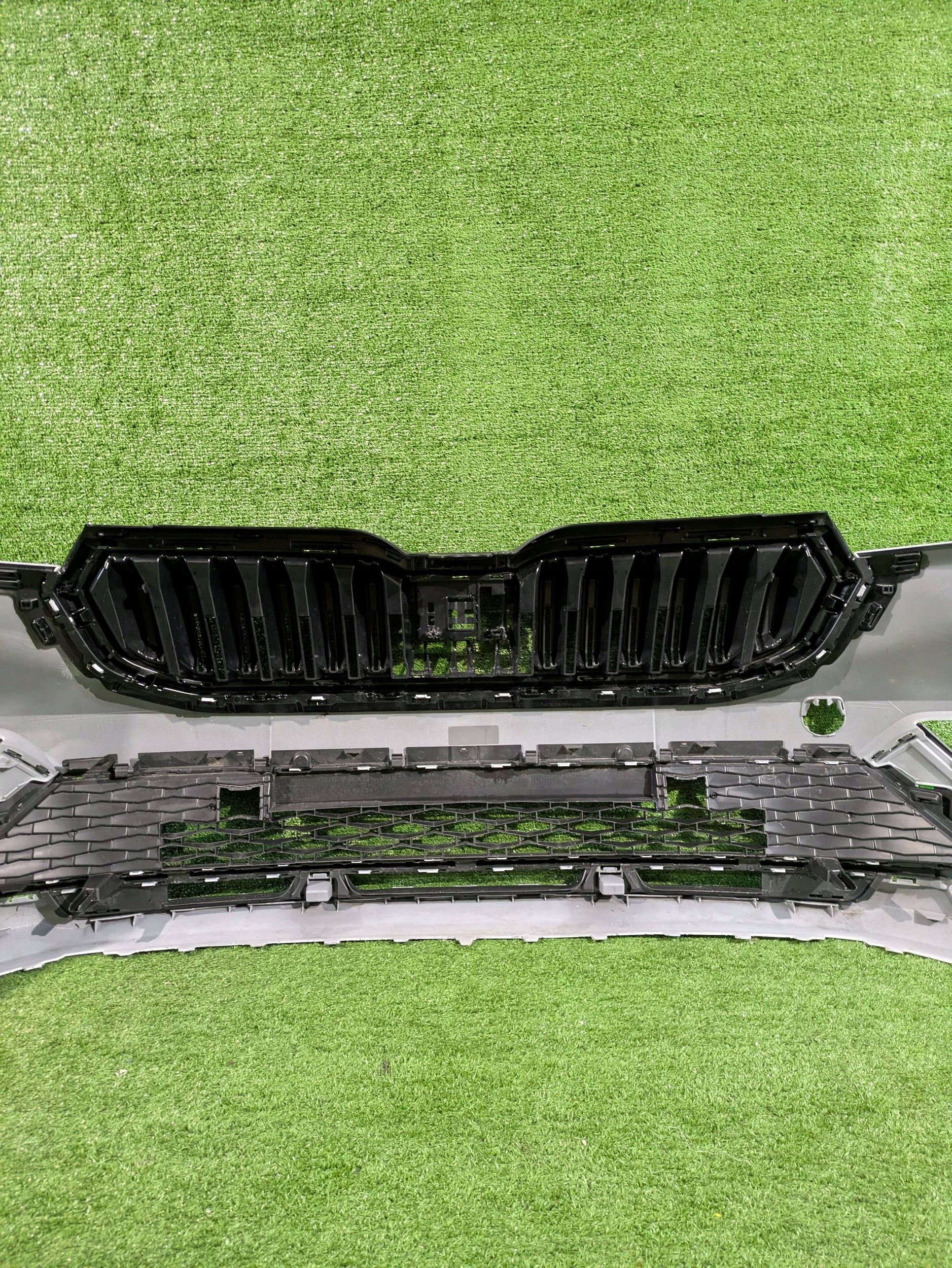 front bumper front SKODA KAMIQ LIFT 23- without PDC NR.Z3