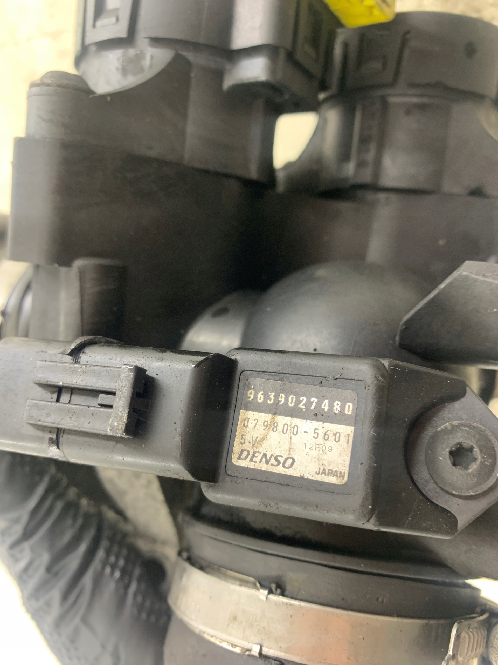 CITROEN C4 e 1.6 HDI Valvola a farfalla 9639027480