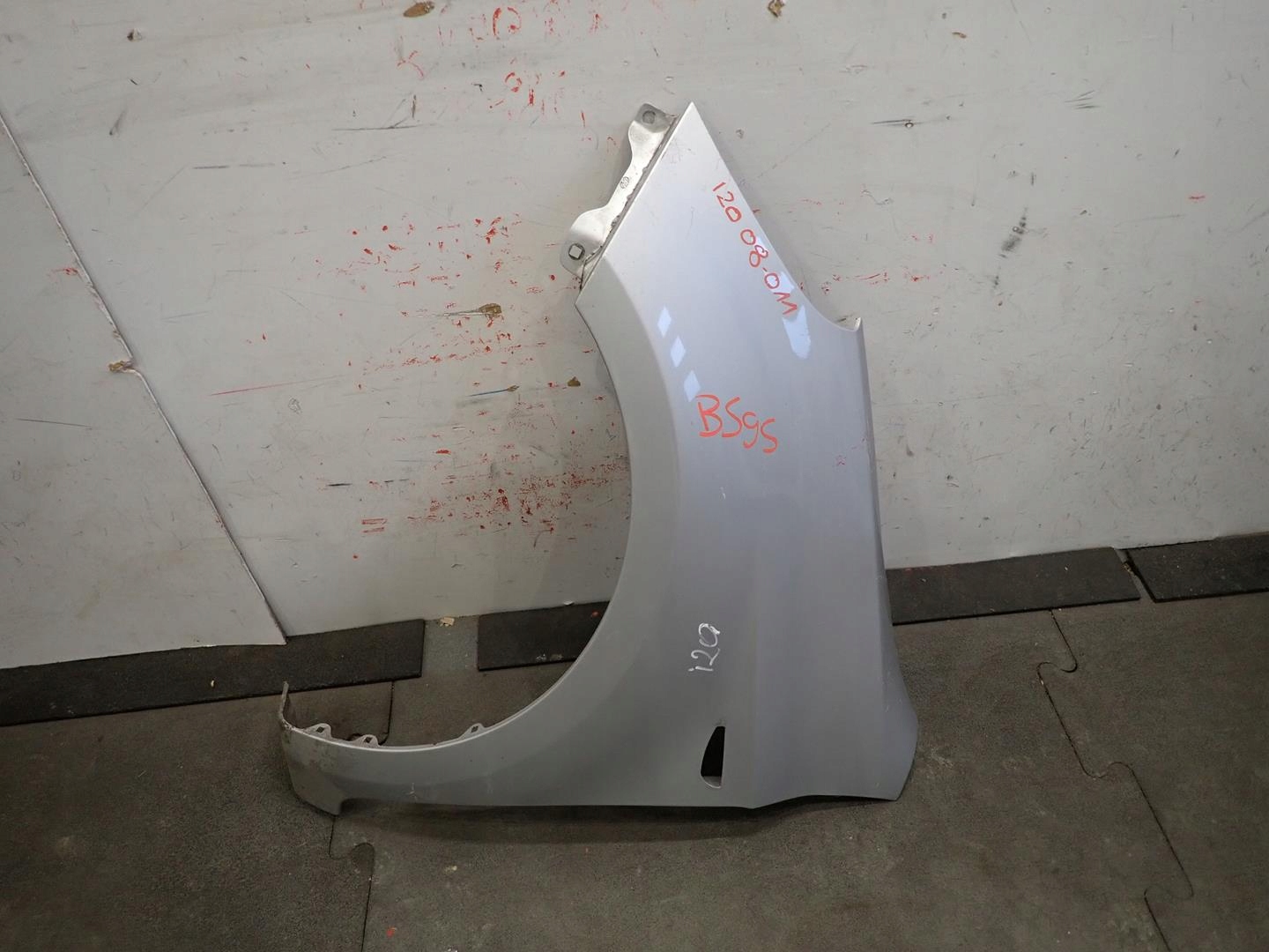 fender front front left HYUNDAI I20 2008-2012