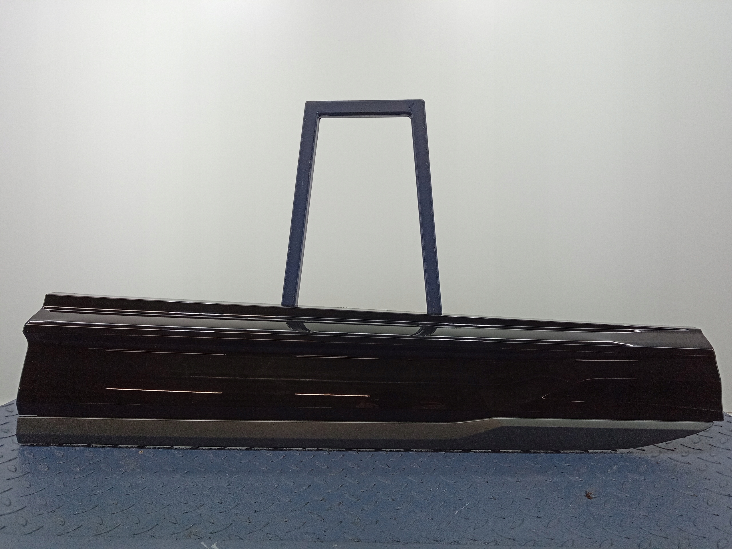 Audi Q7 II Lift накладка двері ліва передня 4M0853959N