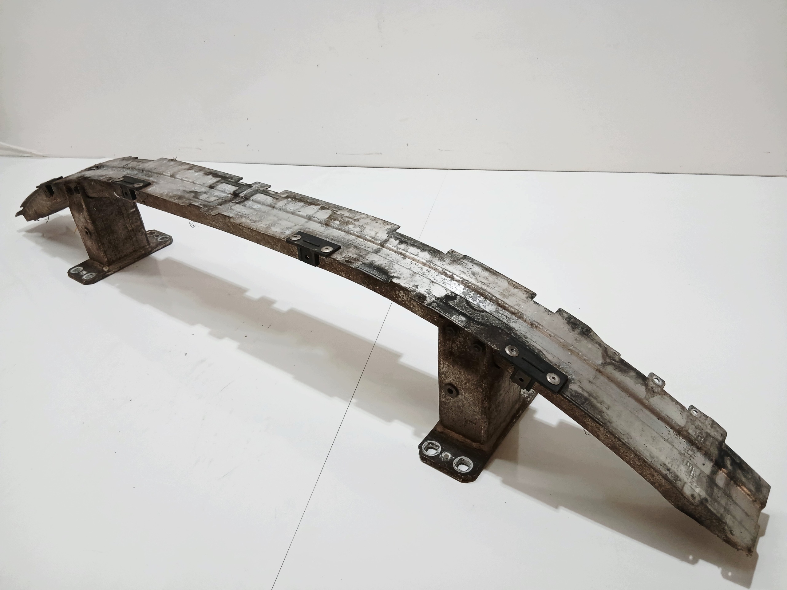 výztuha příčka nárazníku předek BMW E60 E61 OE 7148586