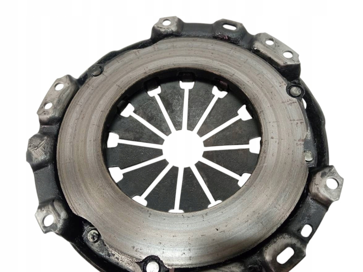 clutch 1.5 VVTI Toyota Yaris III (2011-)