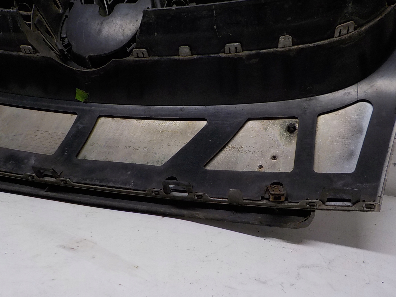 VW GOLF V KOMBI JETTA grill grille radiator
