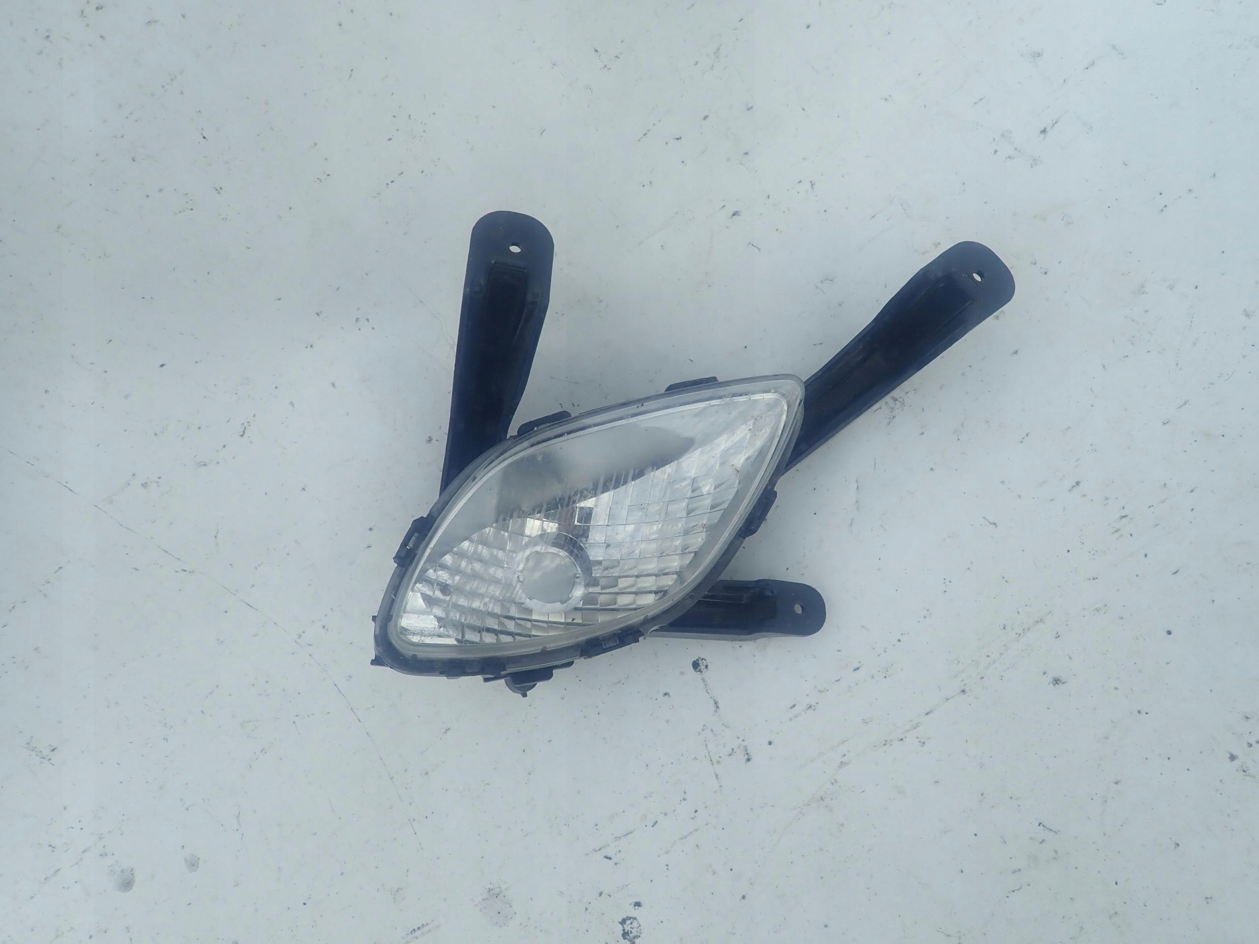 KIA PICANTO II 11-14 5D fog light right front