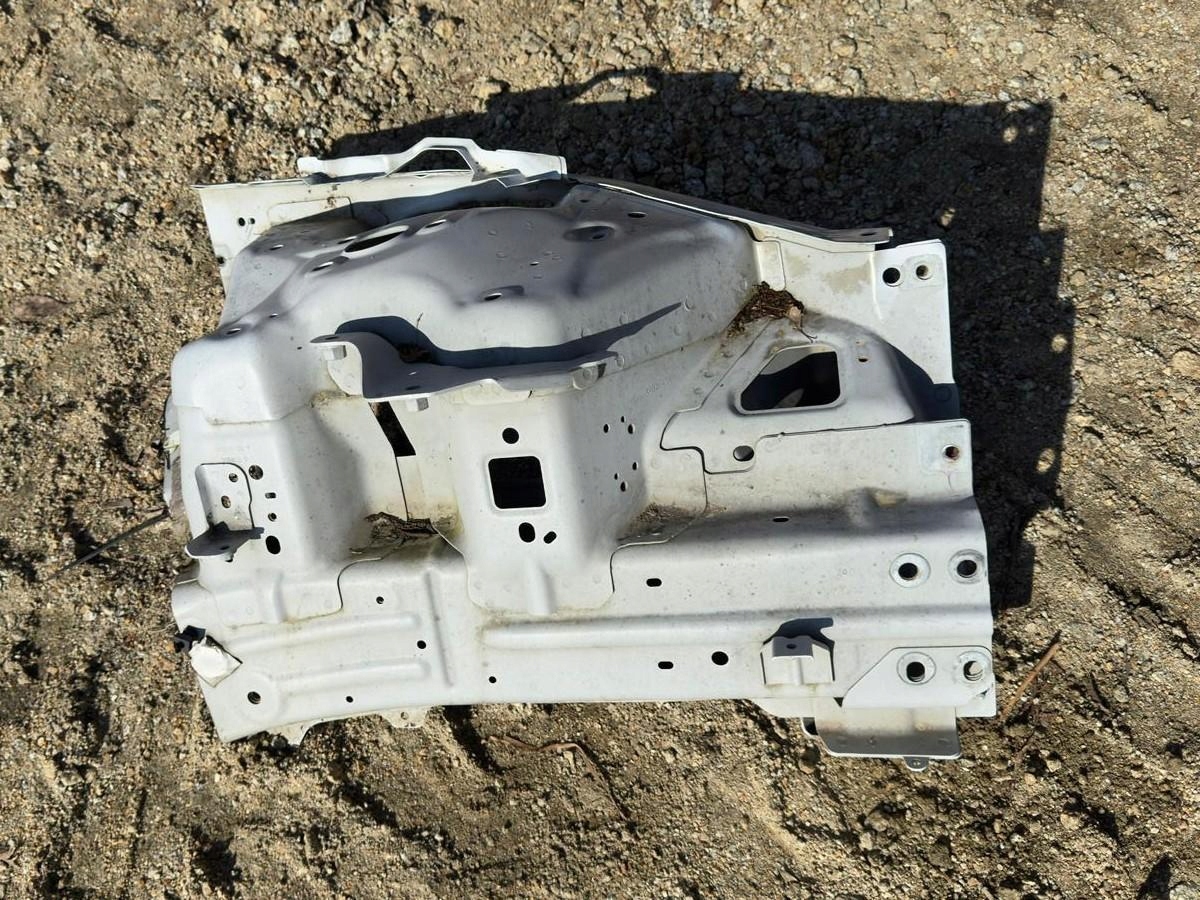 TESLA MODEL 3 quarter front left PPSW