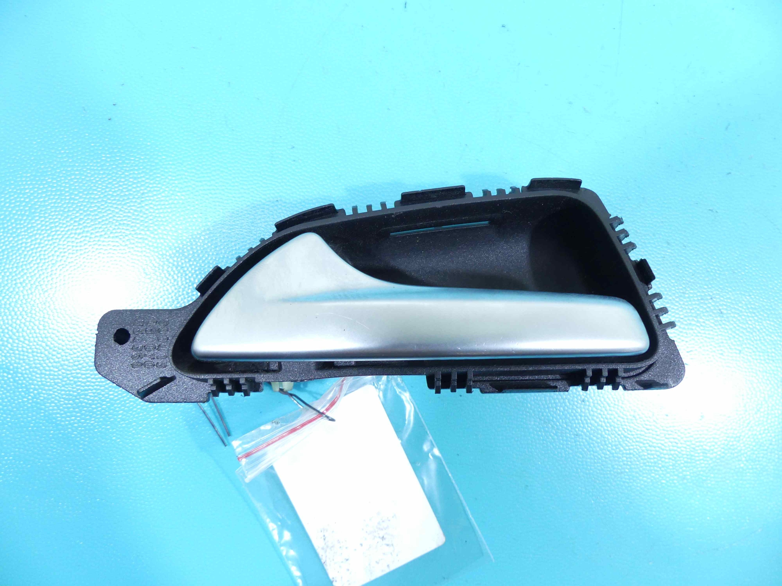 KLAMKA WEWNĘTRZNA PRZÓD LEWA MERCEDES CLS II 218