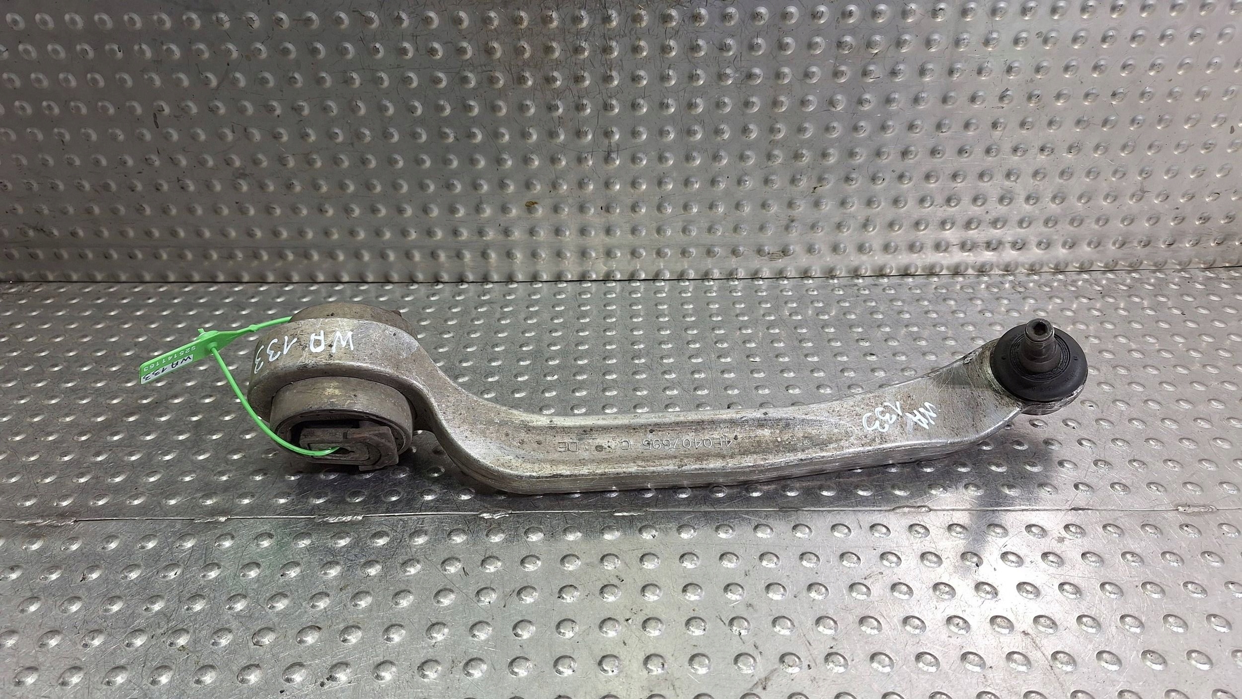 arm left front 4E0407695C AUDI A8 D3 VW PHAETON 3.0 TDI