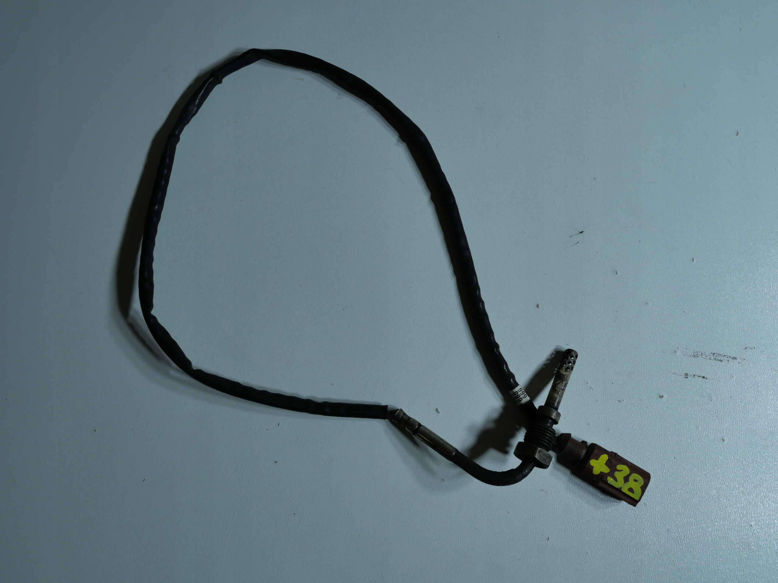 Sensor TEMPERATURY Gase VW SEAT SKODA 03L906088N