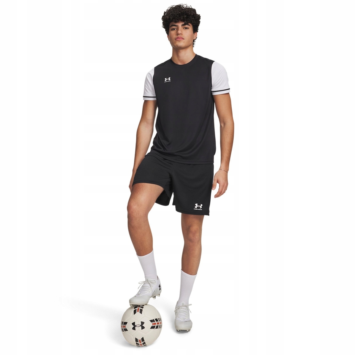Męskie spodenki treningowe Under Armour M Challenger Core Short Czarny L