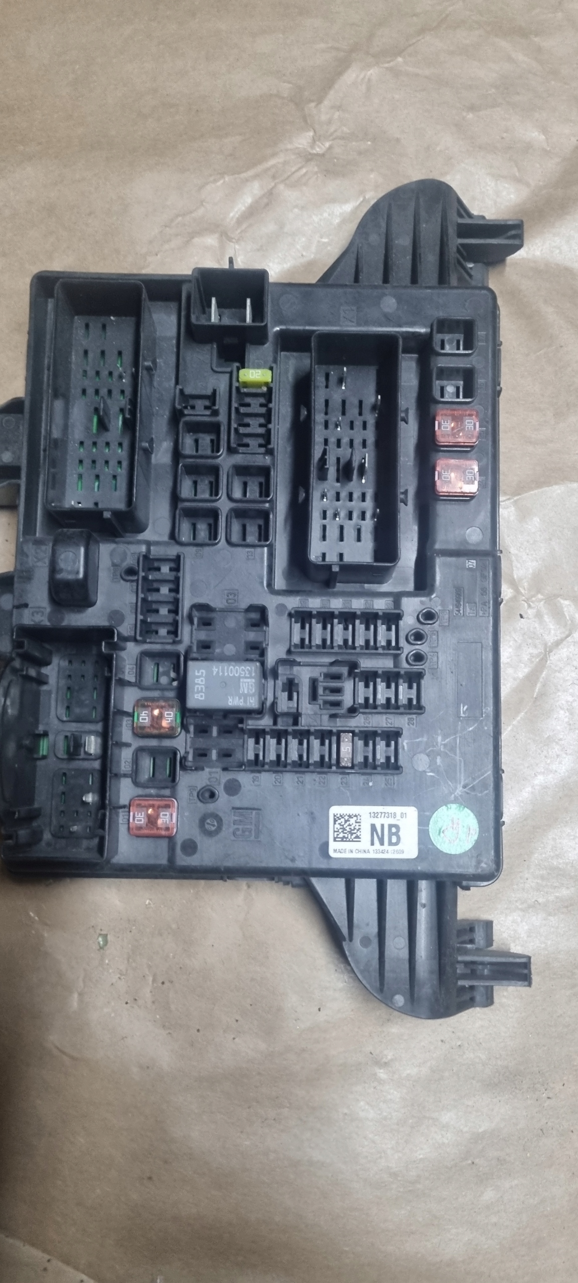 Module fusibles 1327731801 opel