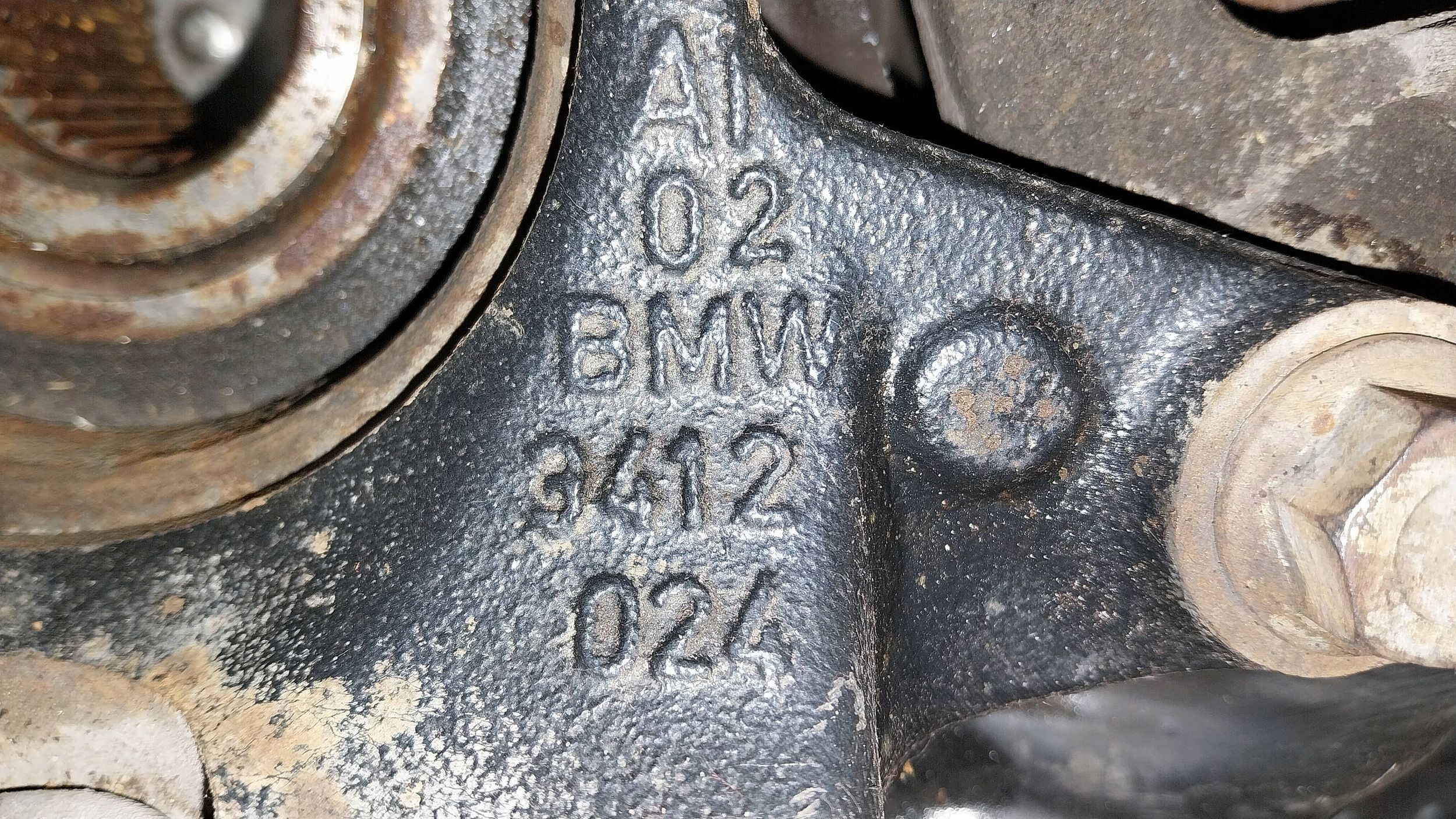 otoč čepu pravý předek 3412024 BMW X3 E83