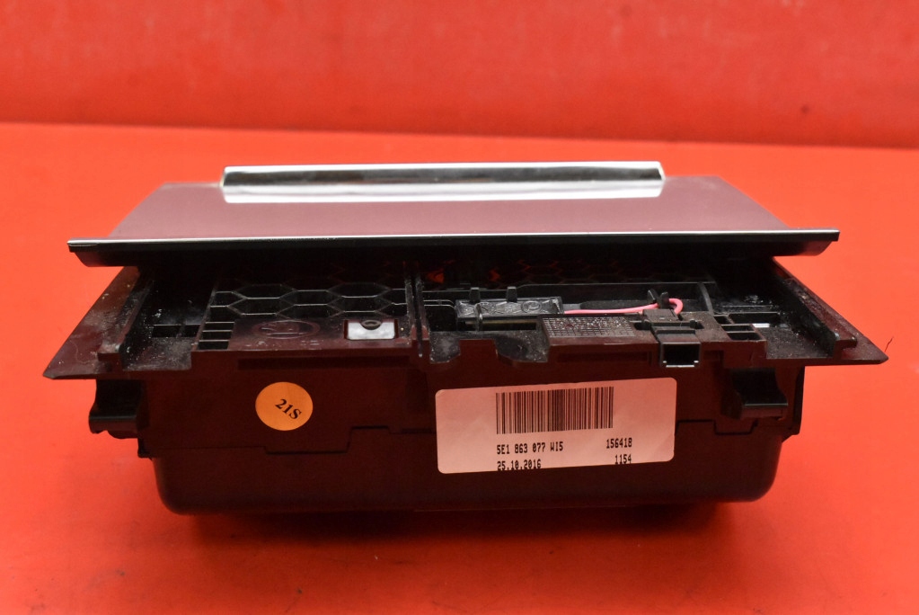 Handschuhfach mitte 5E1863077 SKODA OCTAVIA 3 III 13-17