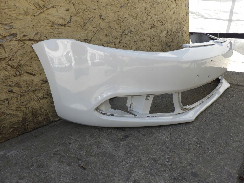 VW JETTA 5C 5C6 2010- front bumper
