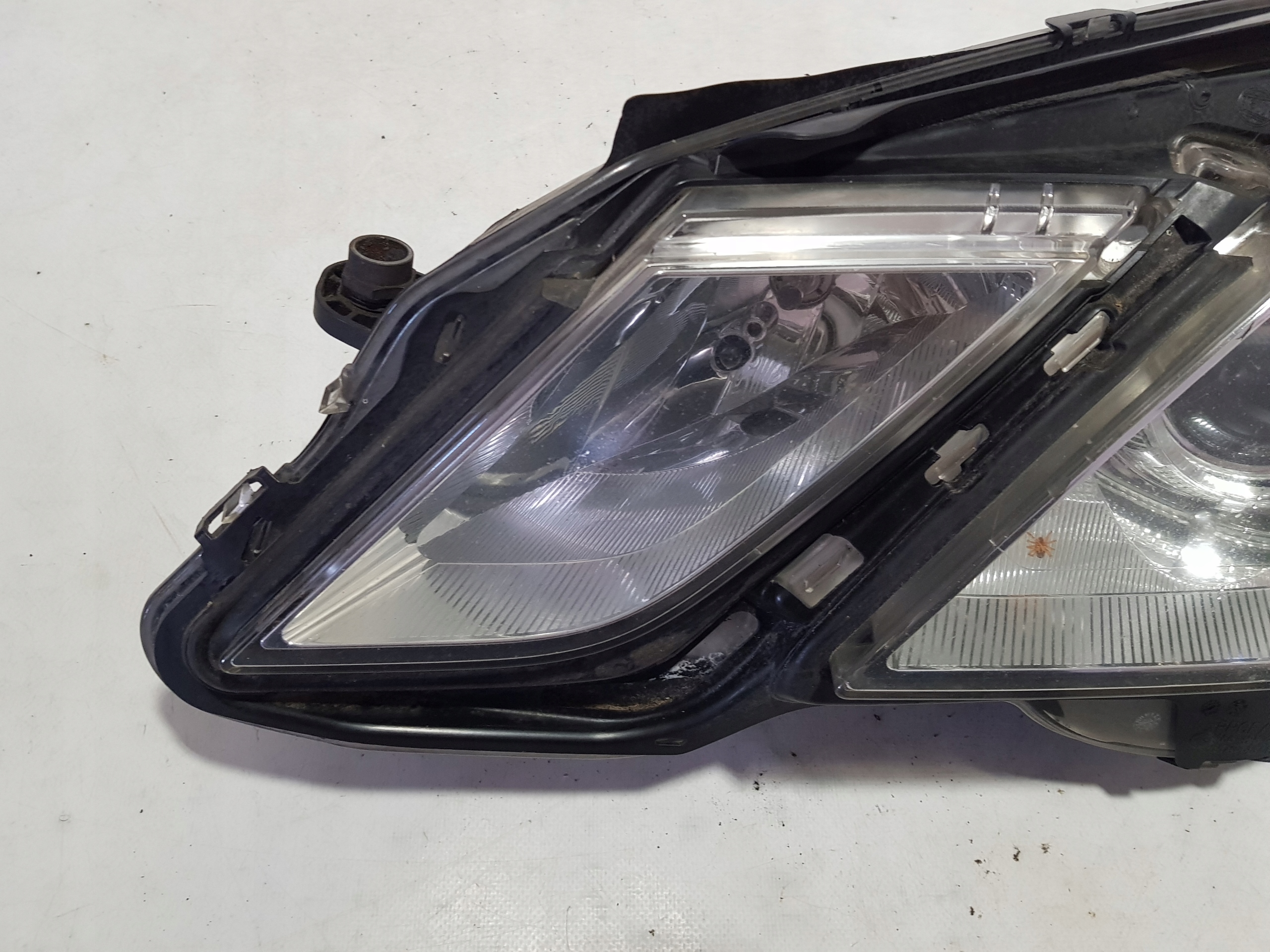 MERCEDES W212 light H7 left front UK