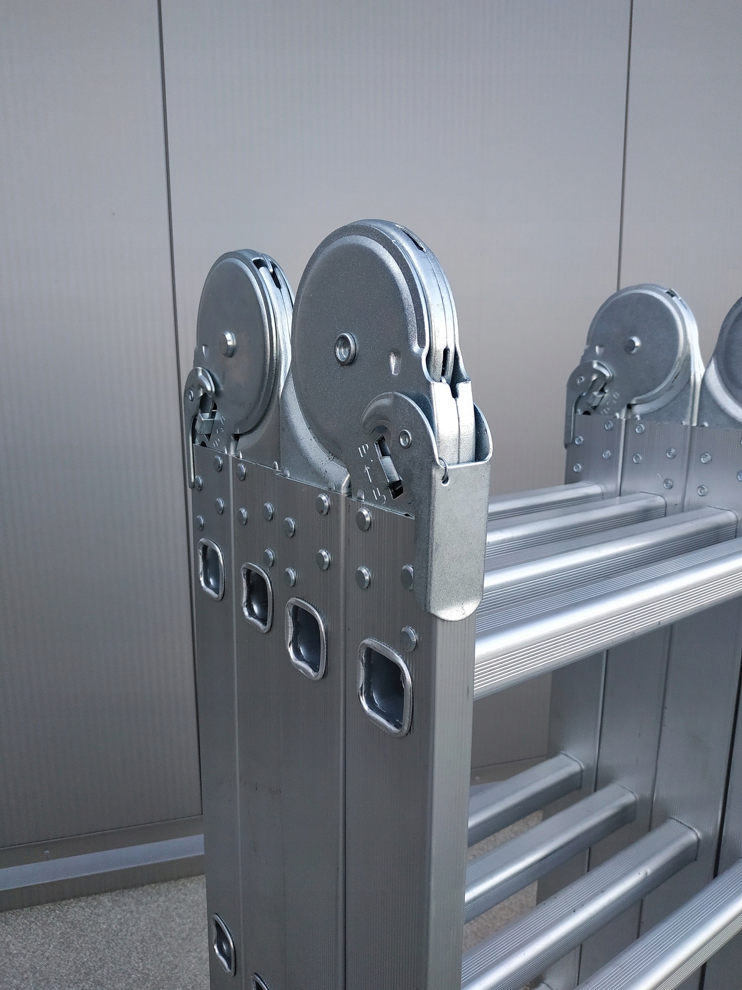 DRABINA PRZEGUBOWA 4x6 PROFESJONALNA 684 CM Liczba szczebli 24