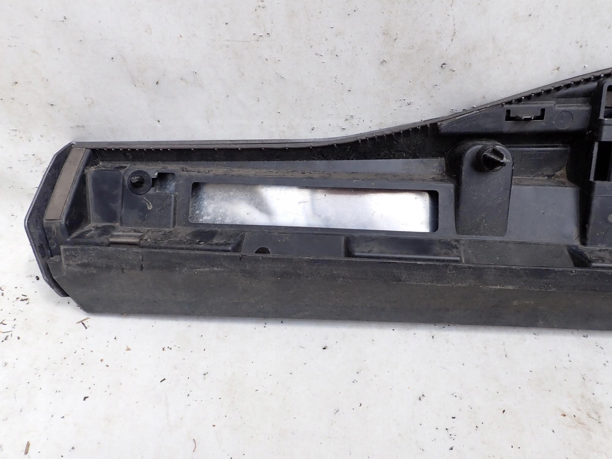 AUDI Q8 E-TRON 18-> cap moulding door right front