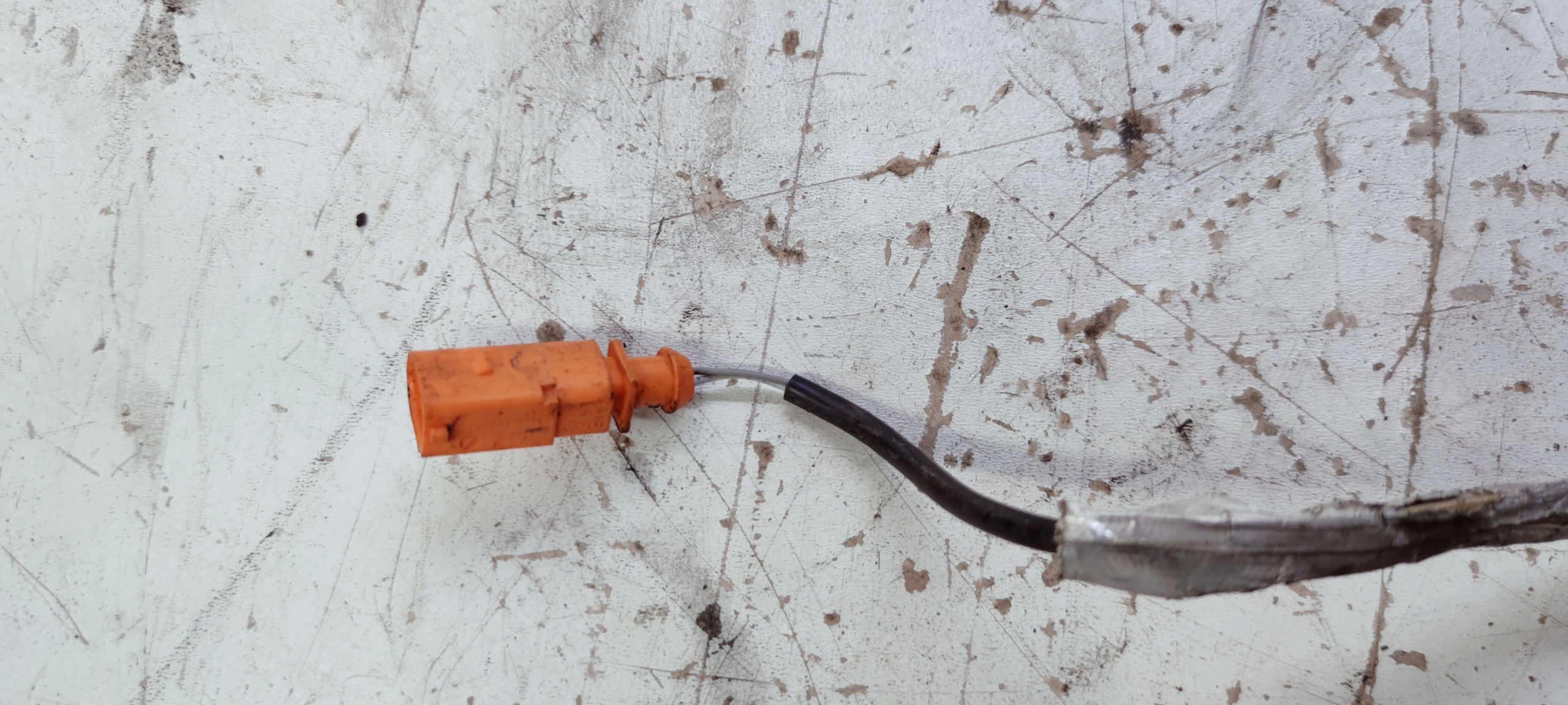 SENSOR TEMPERATURY GASE AUDI A6 A7 4G0906088N