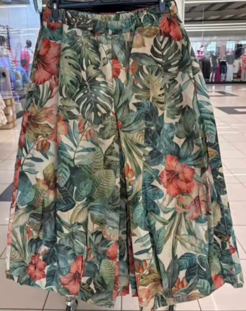 Wendy Trendy spodnie kuloty Uni 42/44/46 XXL bawełna zielone liście Italia