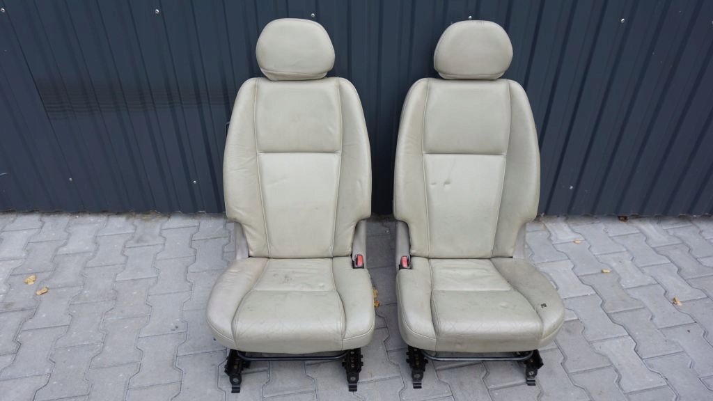 VOLVO XC90 - seat left right, leather