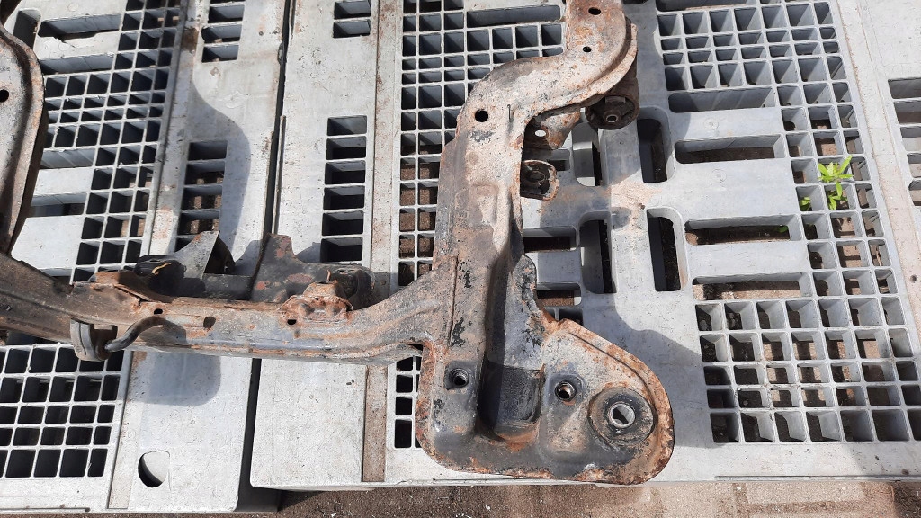 подрамник перед Hyundai атос II 1.1b 05R