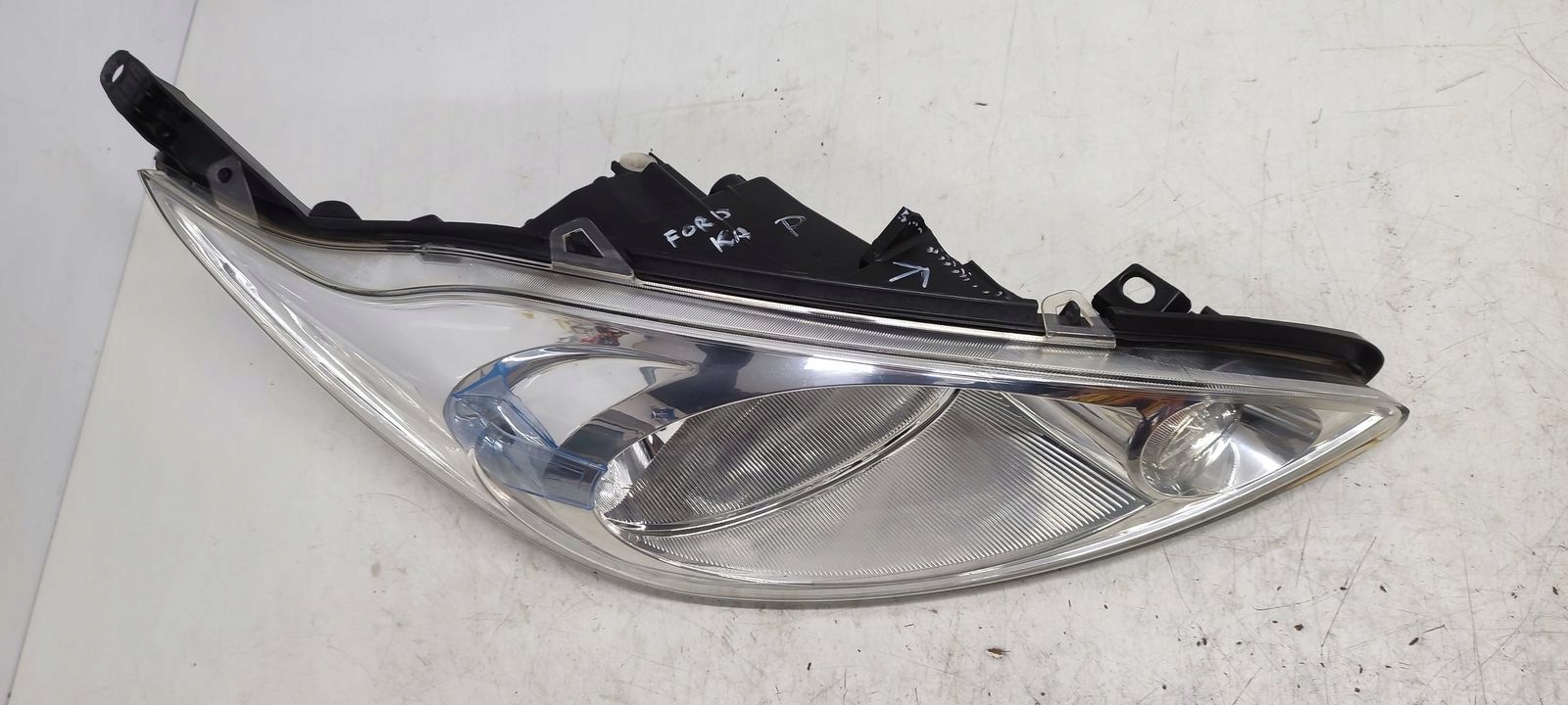 light front front right Ford KA II