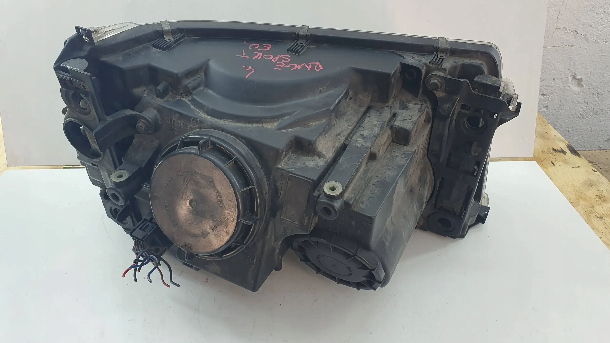 Land Range Rover Sport L320 -09 Xenon left light front front reflektor