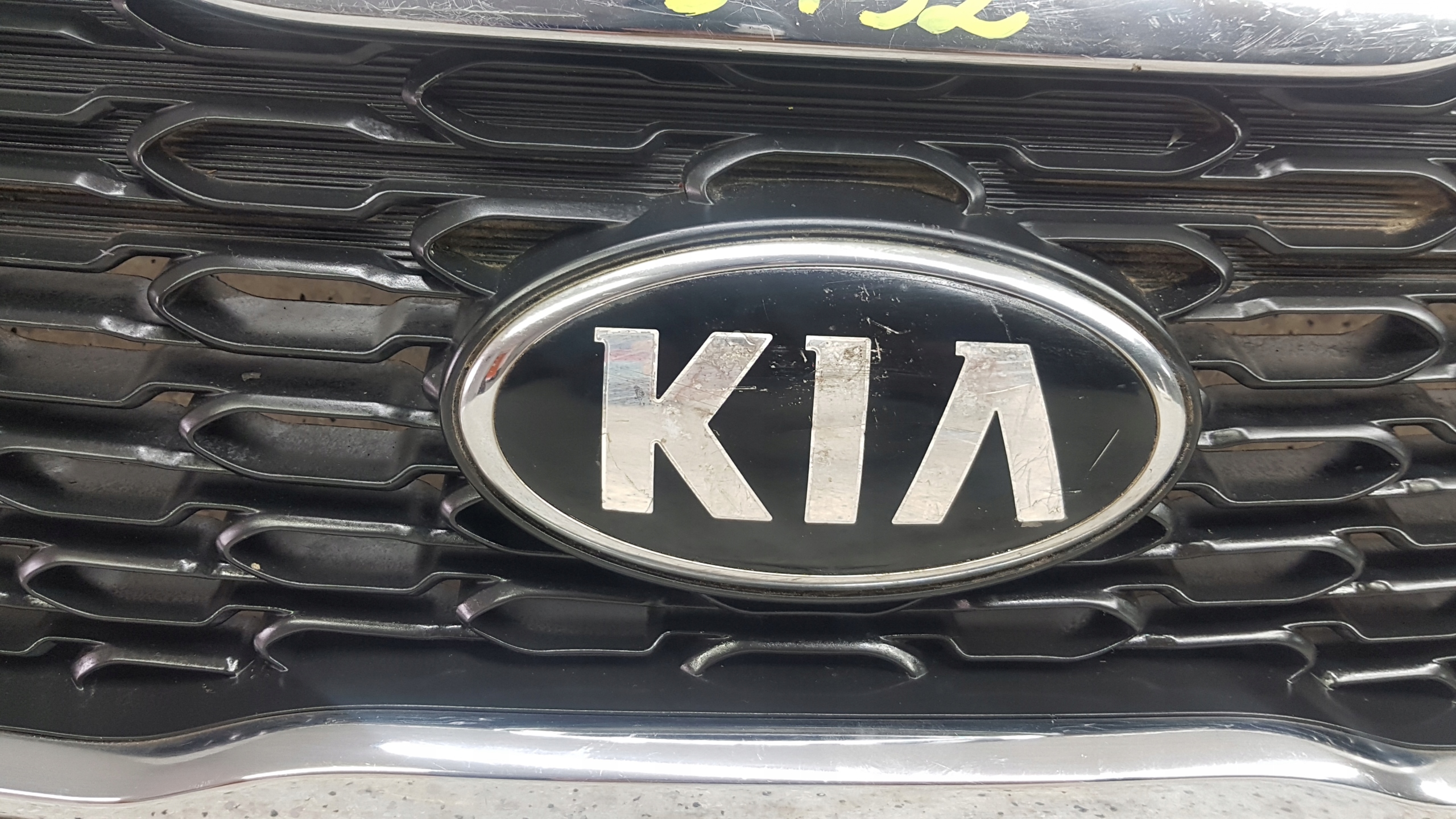 KIA SORENTO 2 II LIFT front PREKLADgrill bumper front 3732