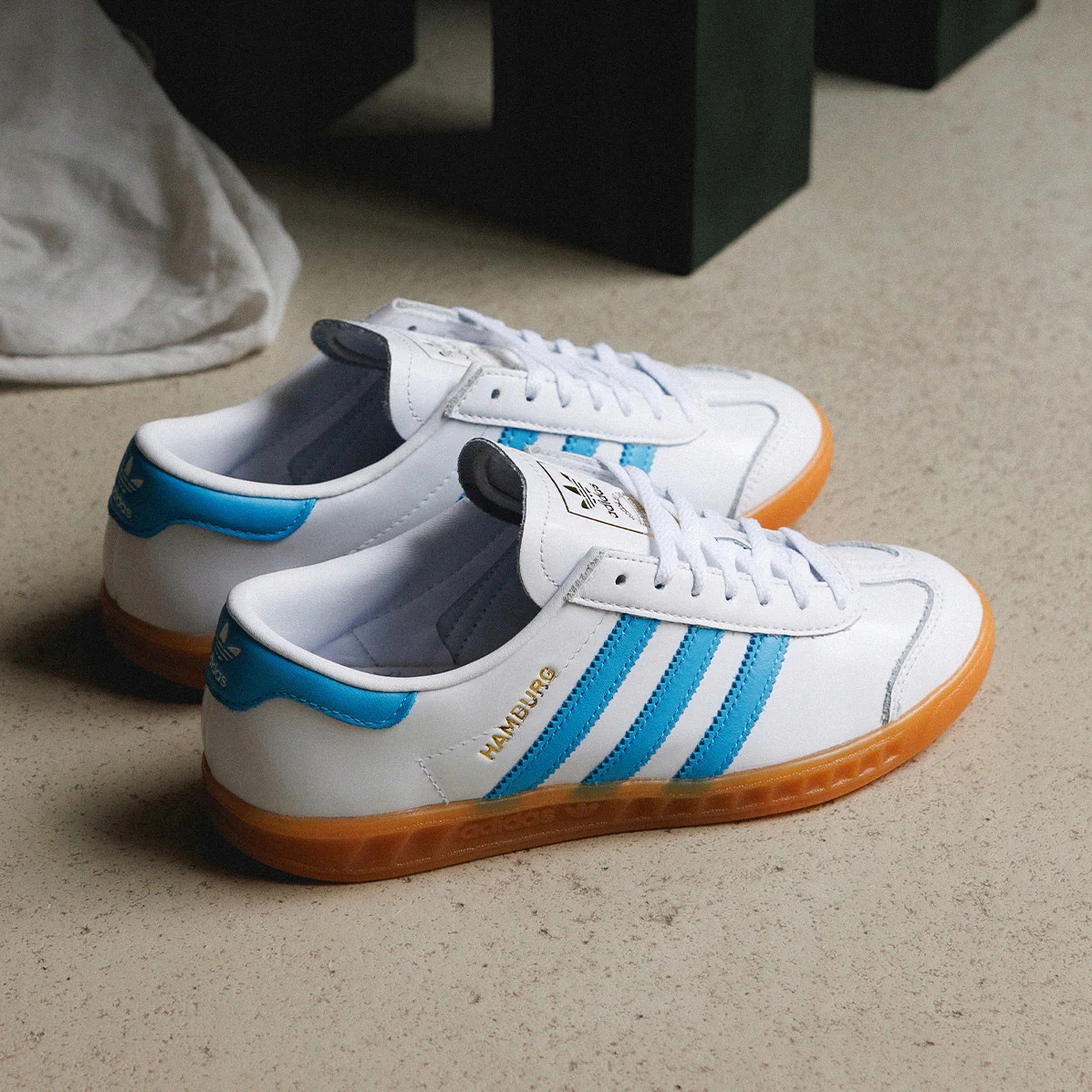 Boty Adidas Originals Hamburg JI2625 velikost 39 1/3