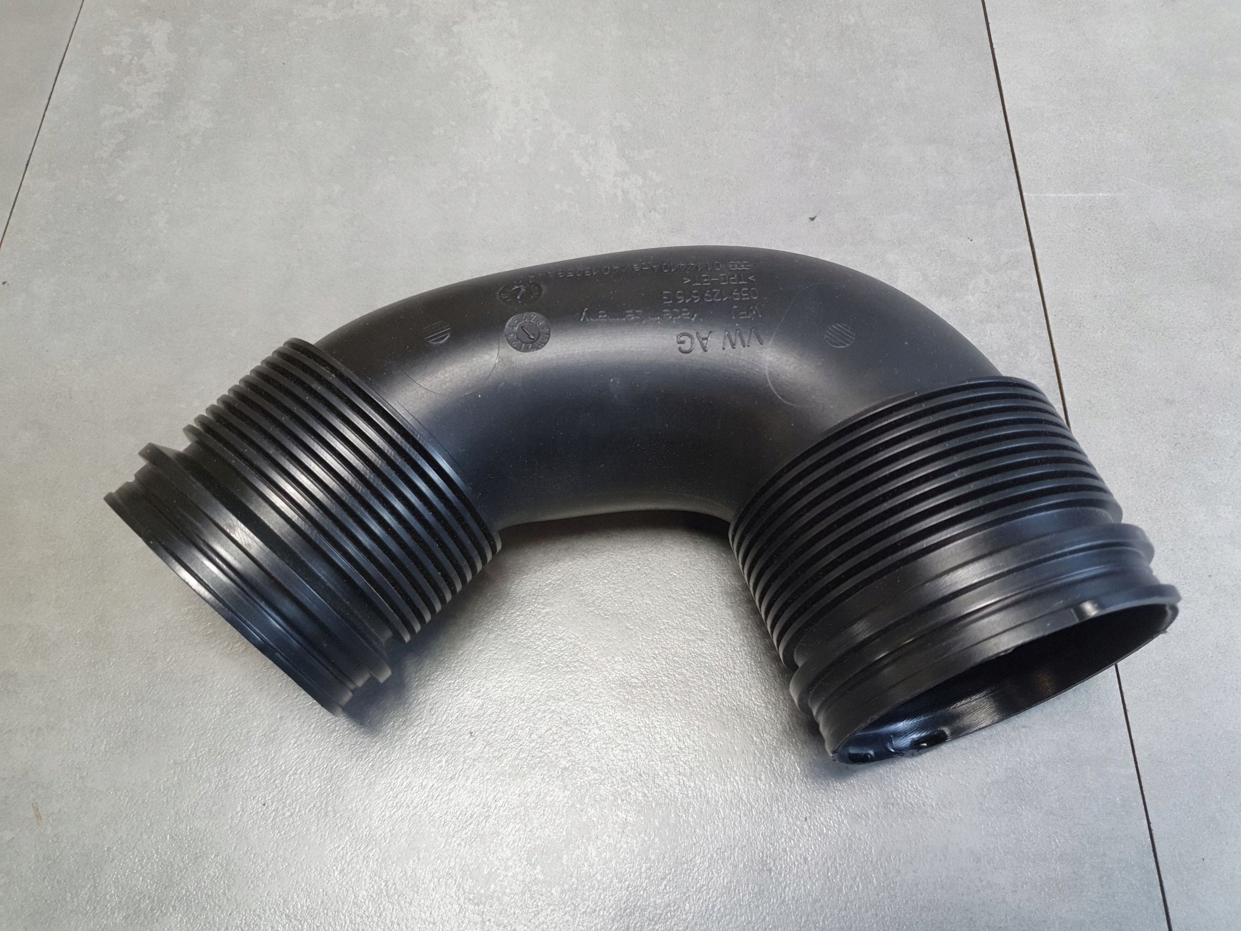 Audi Q8 pipe dolotowa 059129616G
