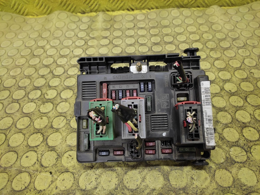 PEUGEOT PARTNER modulo BSM 9643498680