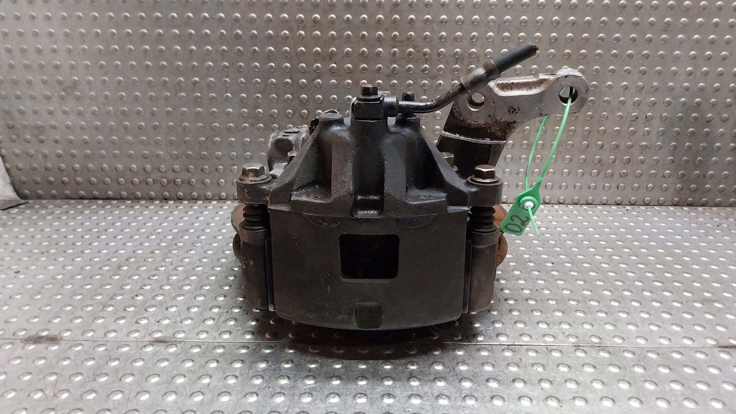swing caliper left front SAAB 9-3 02-11