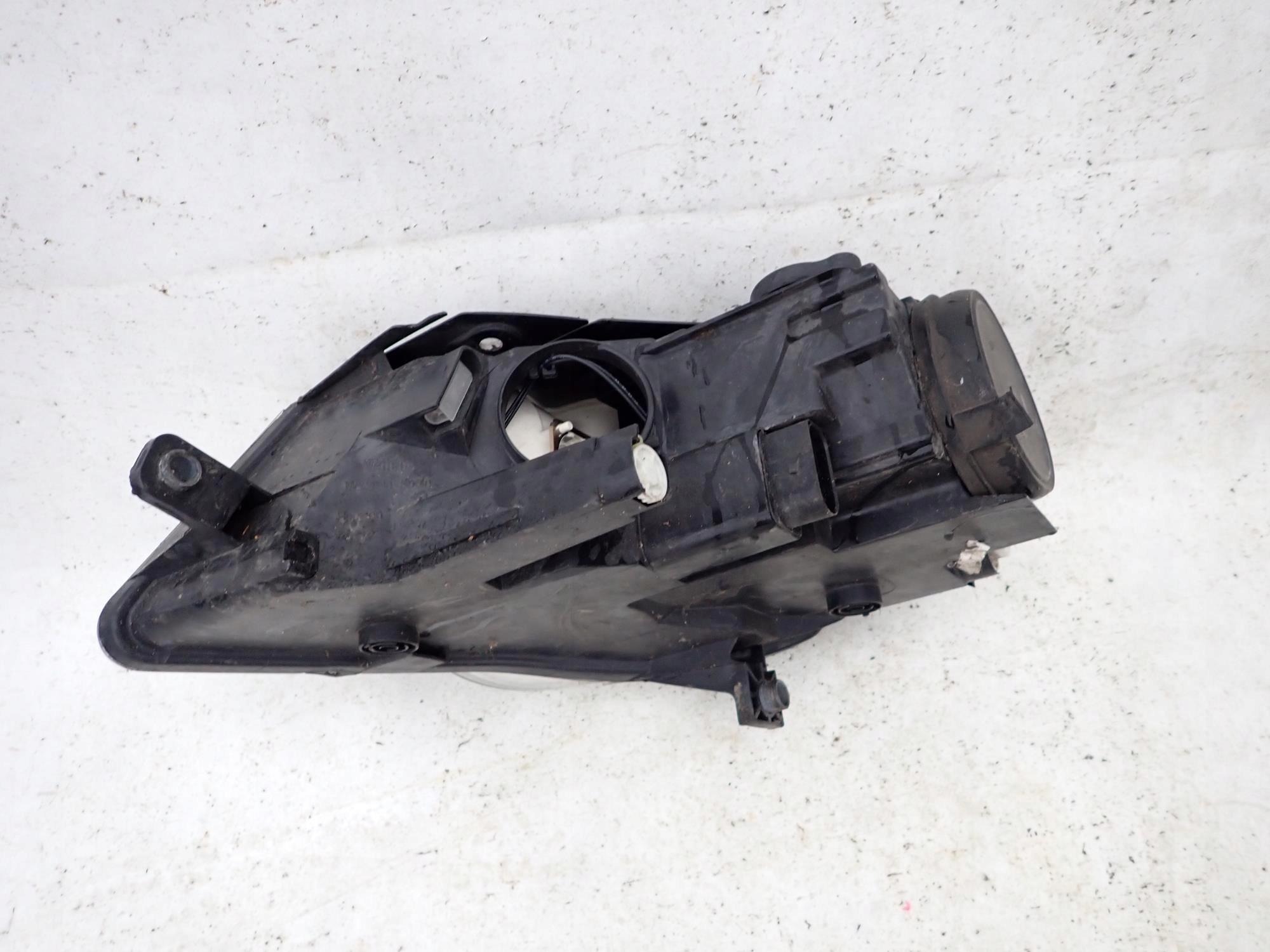 VW PASSAT B6 05-10 light front front right
