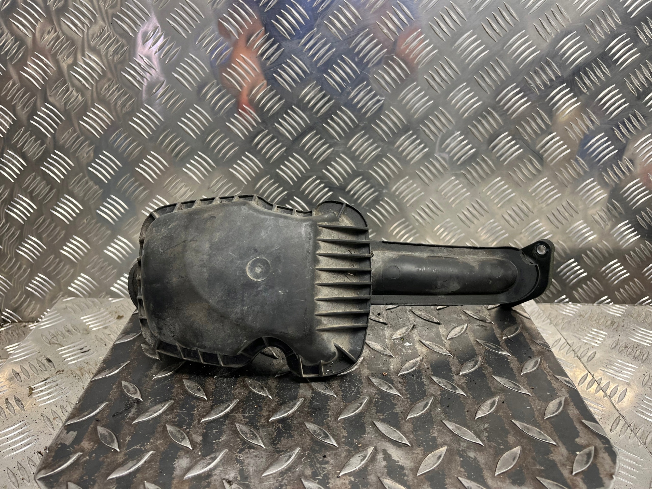 REZONATOR VOLVO XC70 II 2015 30774691