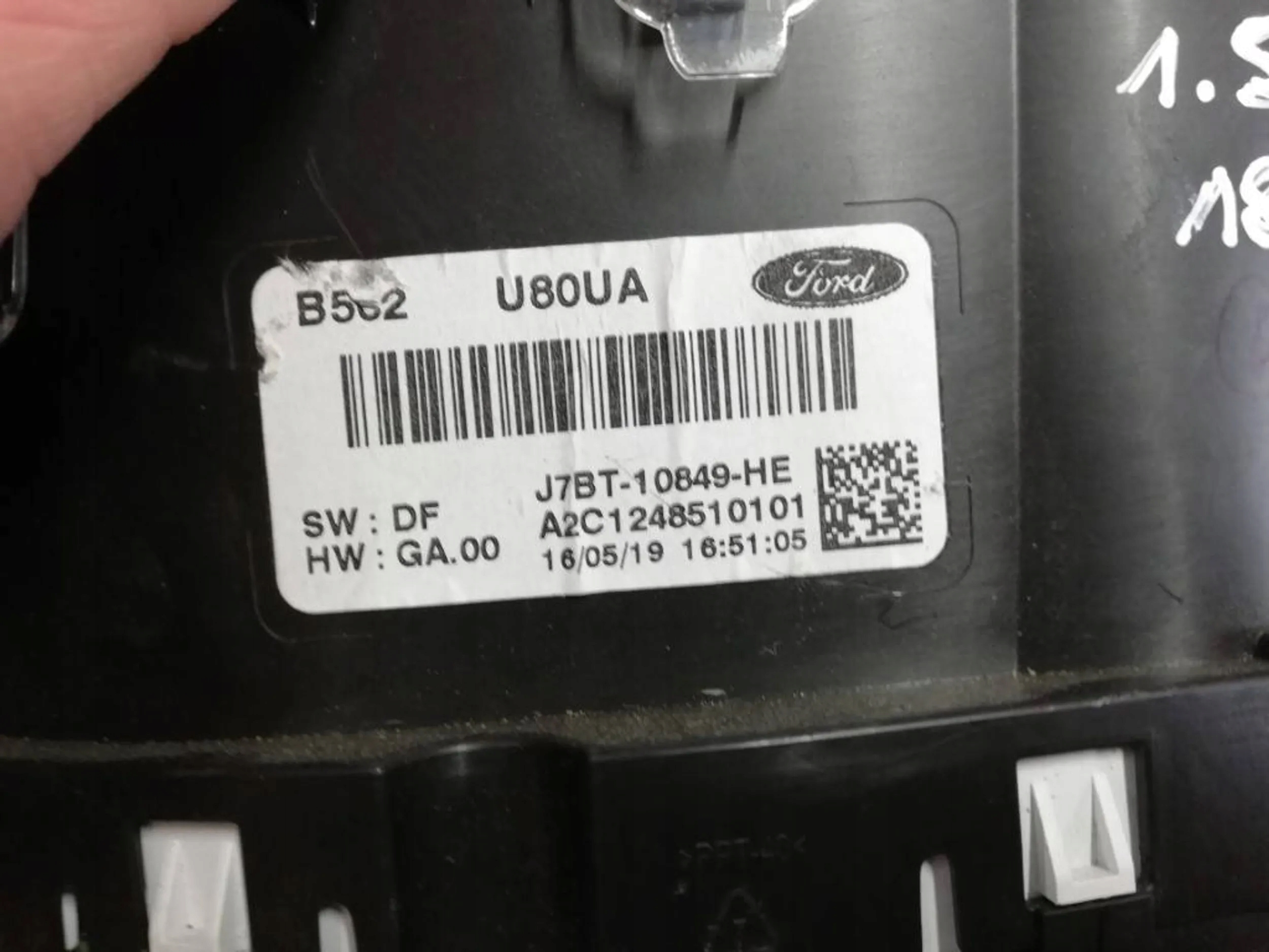 ZZ FORD KA+ III 18R 1.2B dials