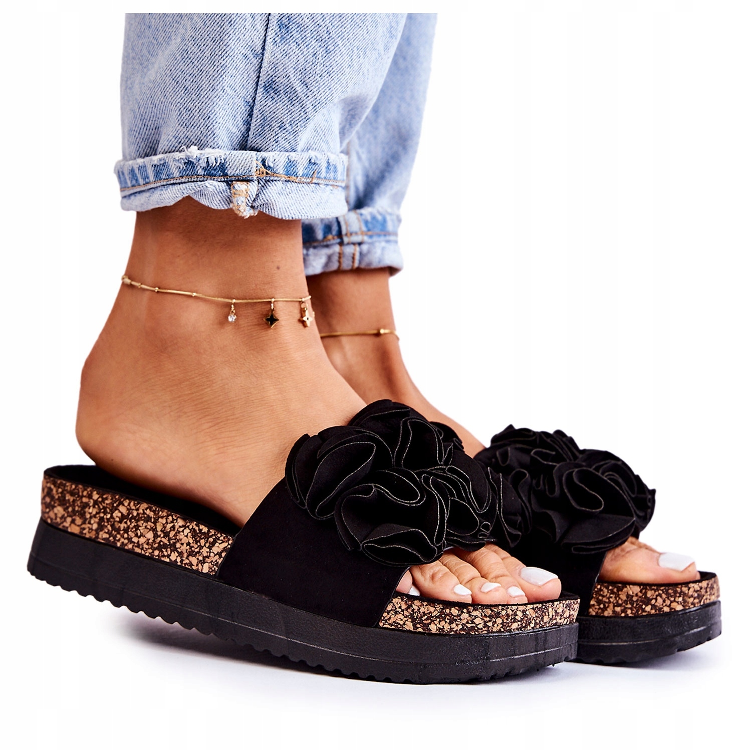 

Damskie Zamszowe Klapki Z Ozdobą Nemis r.37