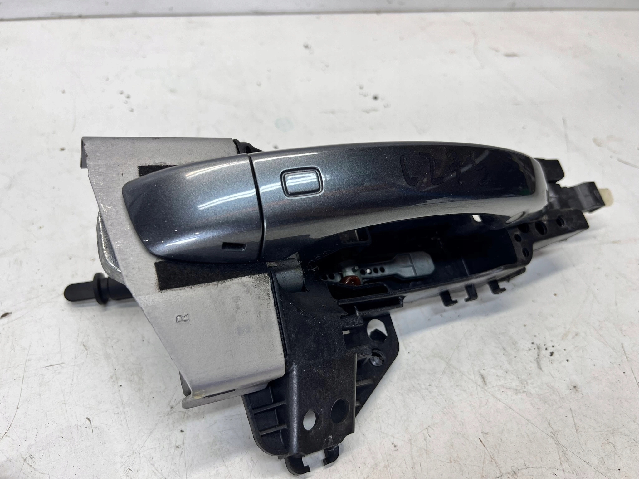 handle right KEYLESS LED AUDI Q7 4M 4M2837886A LZ7S