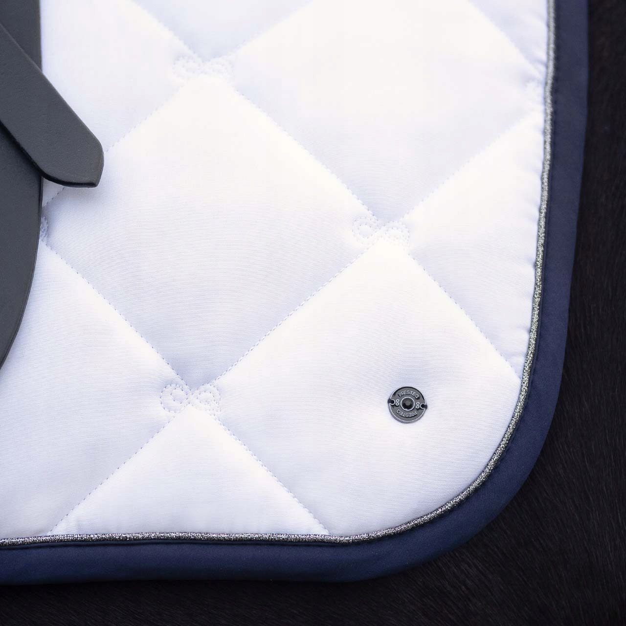 PRESTEQ Czaprak PERFORM Now White/navy (R: VS/Full) Marka PresTeq