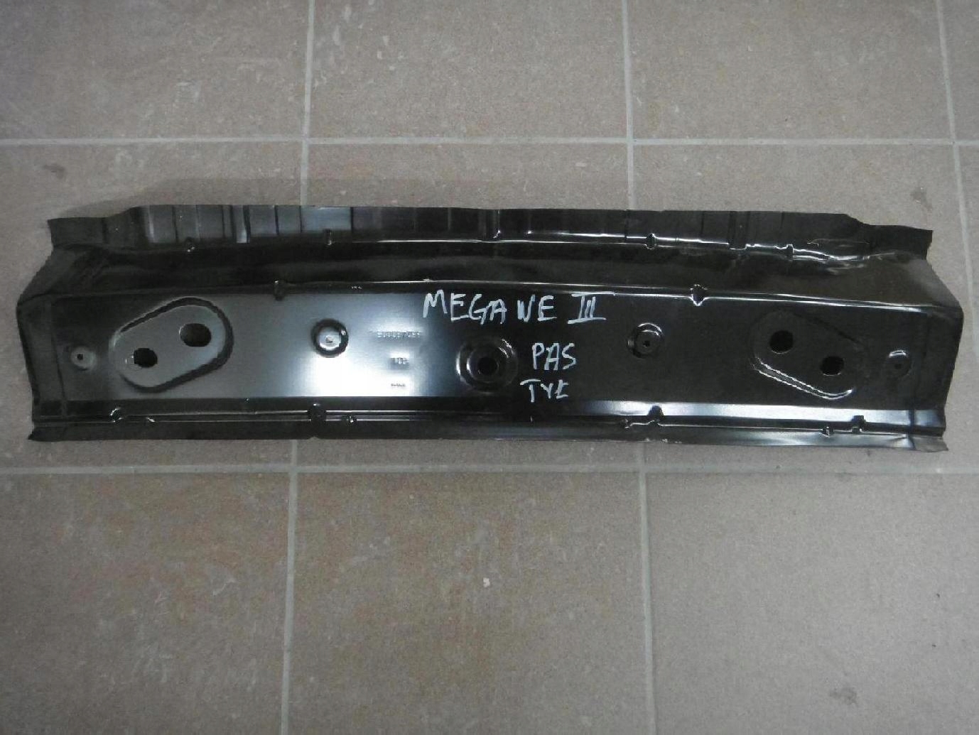 RENAULT MEGANE III 5D ОБШИВКА РЕМЕННОГО РЕМНЯ ЗАДНЯЯ ОБР.