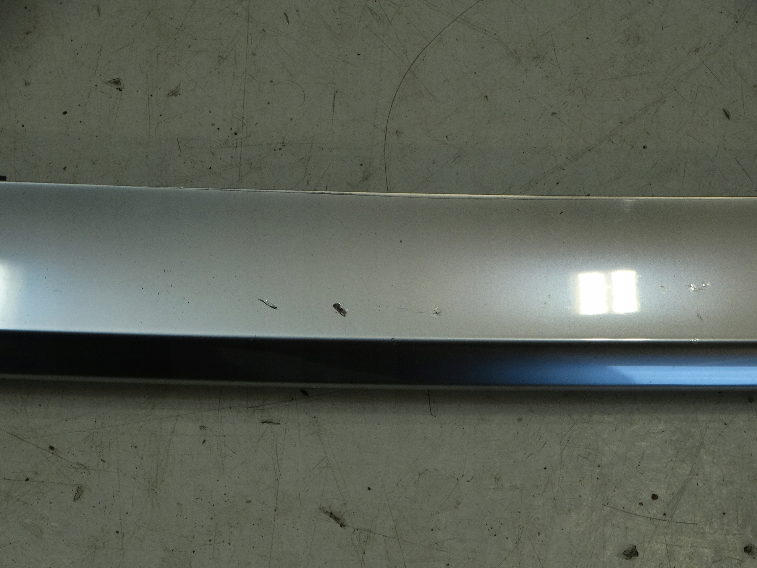 moulding upper GRILLA front CHROM VW AMAROK 22R.- N1XB-8169-A