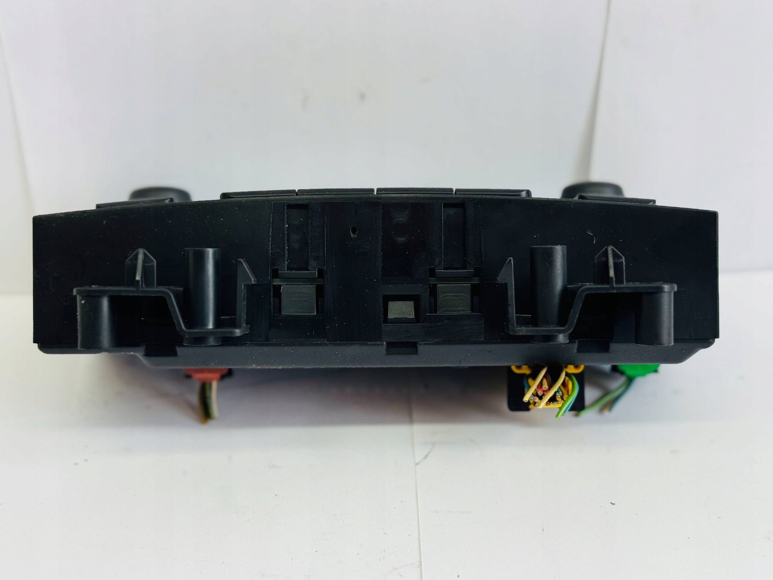 control panel air conditioning devices PEUGEOT 307 21675160